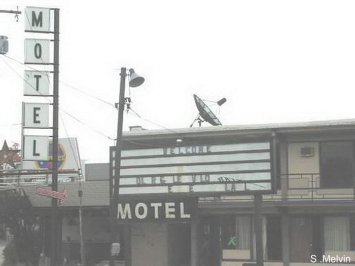 Downtowner Motel - From Vanished Kalamazoo - Photo Credits Indicated (newer photo)